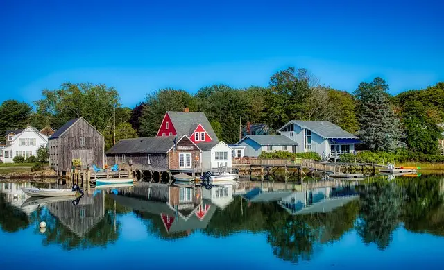 Insurance, Maine