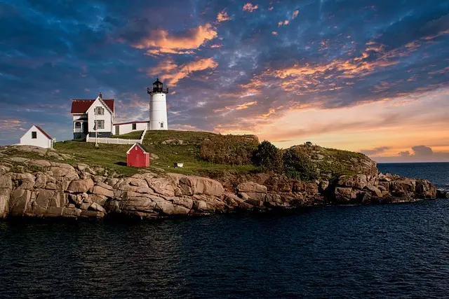 Insurance, Maine