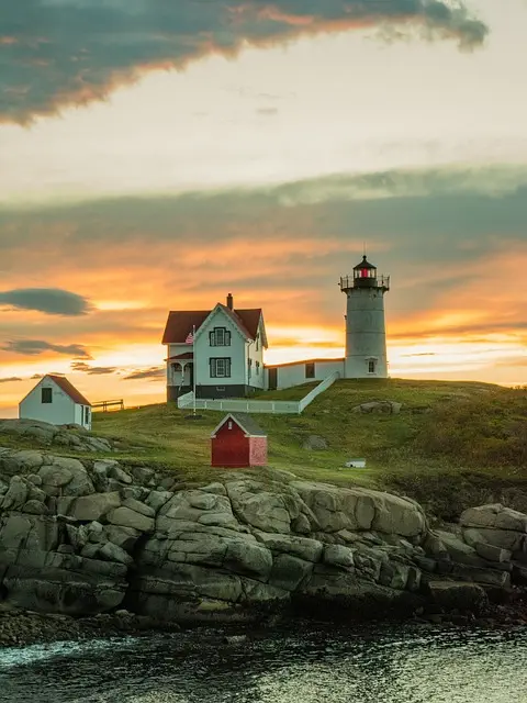 Insurance, Maine