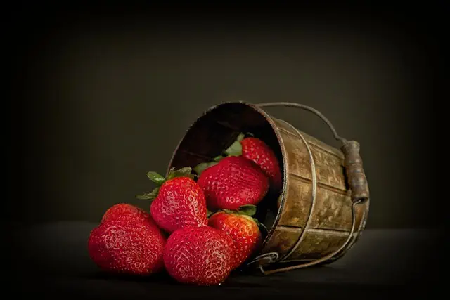 local-food-640x480-30159160.jpeg