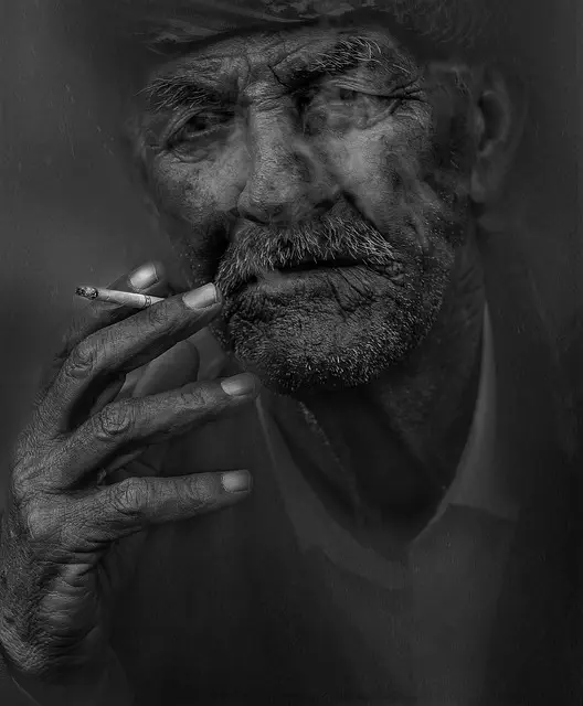 elderly-person-640x480-58442305.jpeg
