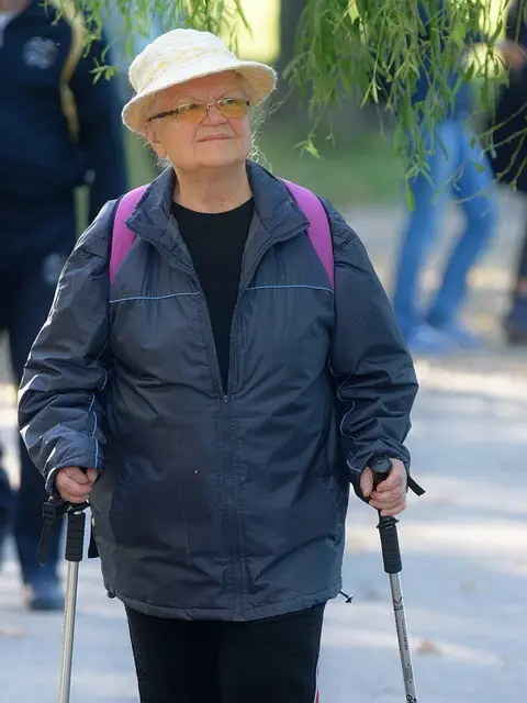 elderly-person-640x480-91287247.jpeg