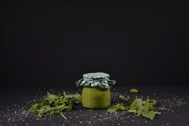 local-food-640x480-25236236.jpeg
