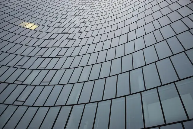 dallas-steel-building-640x480-90684349.jpeg