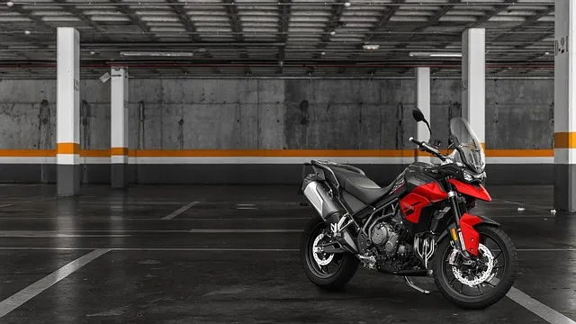 metallic-epoxy-garage-floor-640x480-42084757.jpeg