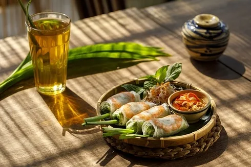 local-food-640x480-17118360.jpeg