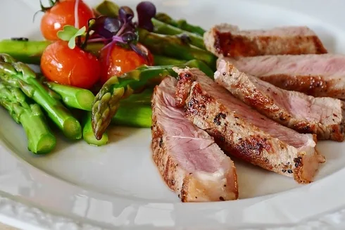 local-food-640x480-29527739.jpeg
